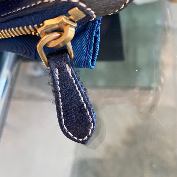 SOLD!!! PRADA 😍 Tessuto Gaufre Shoulder Bag - Picture 9 of 12